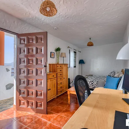 Living - Earth Adults Only Apartament *